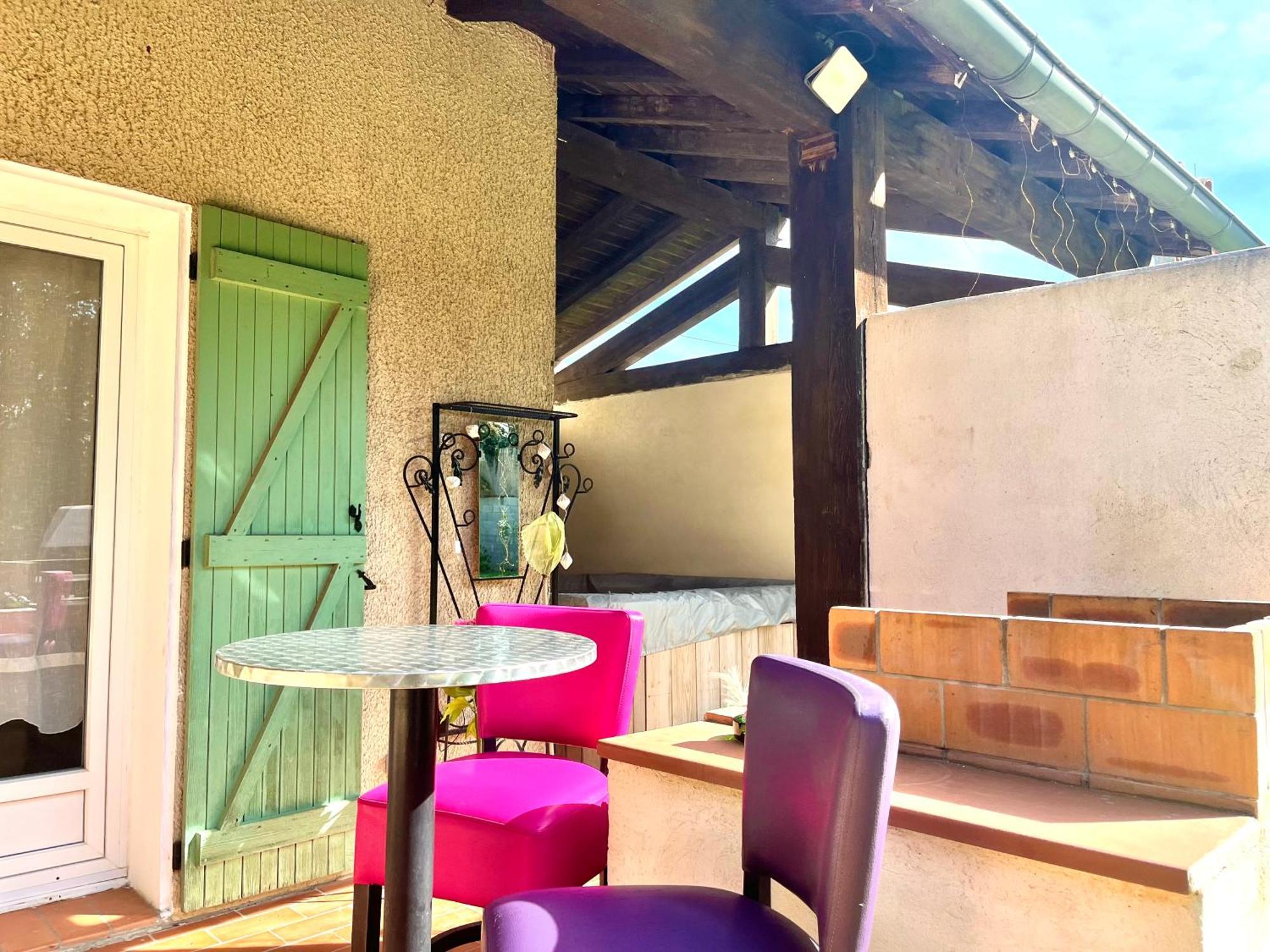 Villa 110M2, 7 Pers, Jacuzzi , 3 Chambres, Terrain Clos Et Arbore 2500M2 Треб Екстер'єр фото